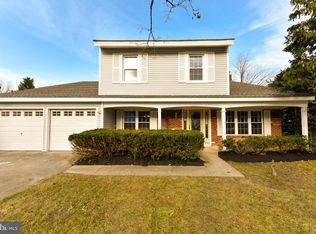 38 Arbor Meadow Dr, Sicklerville, NJ 08081