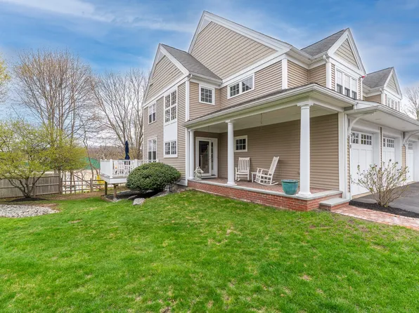 6 Essex Rd Unit 8, Ipswich, MA 01938