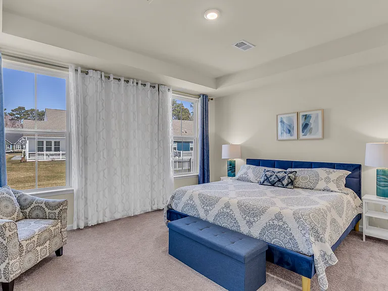 Master King Bed with Bathroom attached