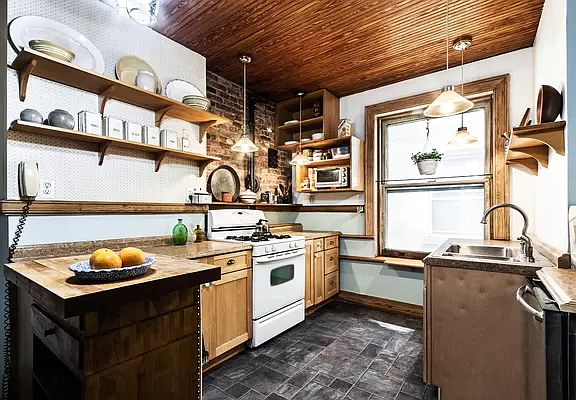 5th image of 275 Clinton Ave #4