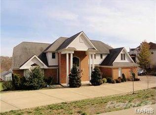 508 Dietrich Rd, Ballwin, MO 63021