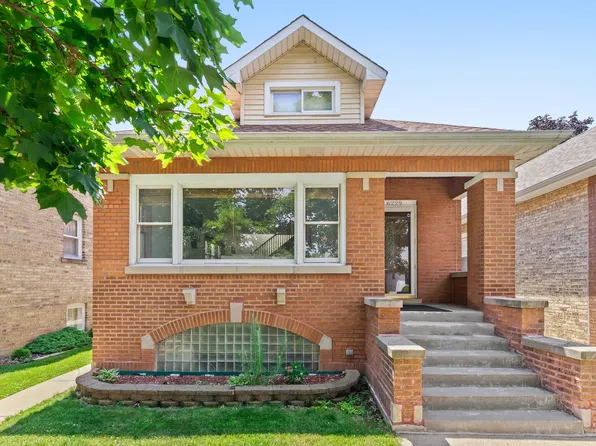 6229 W Waveland Ave, Chicago, IL 60634