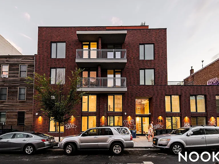 228 N 7th St #110 — Photo 5