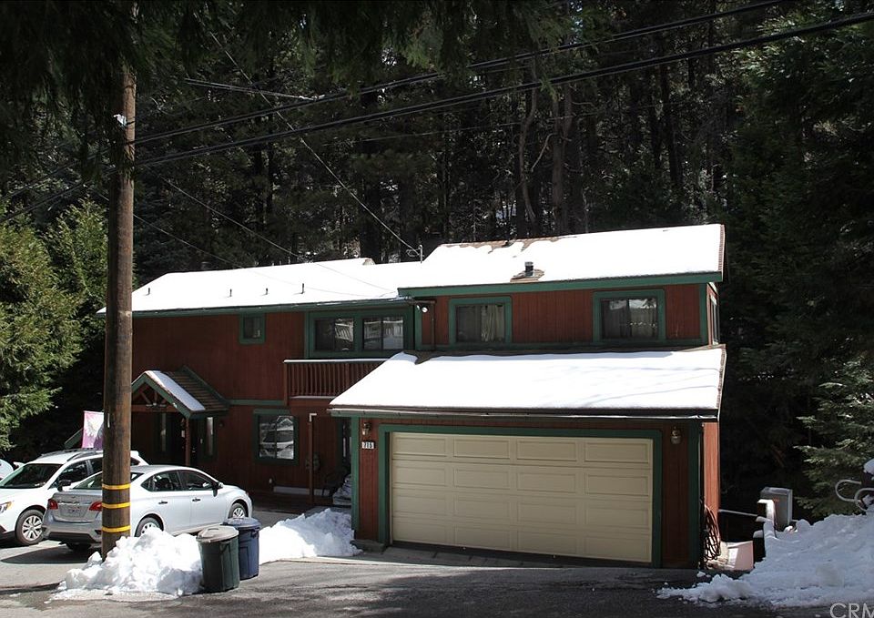 1st image of 715 Community Dr