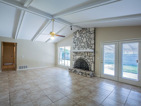 3rd image of 12723 El Sonteo St