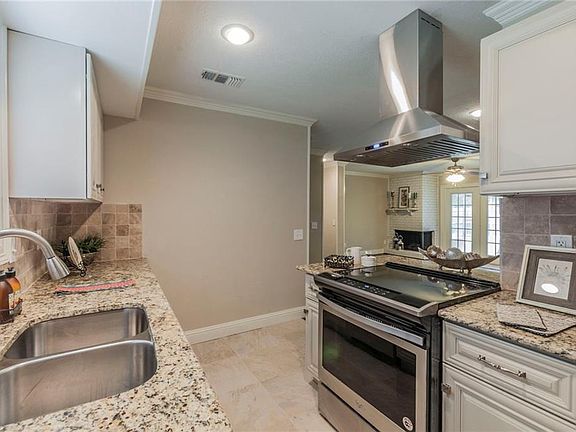 5th image of 2921 Abston Dr