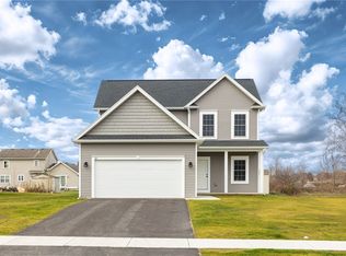 36 Kaye Park Ter, Gates, NY 14624