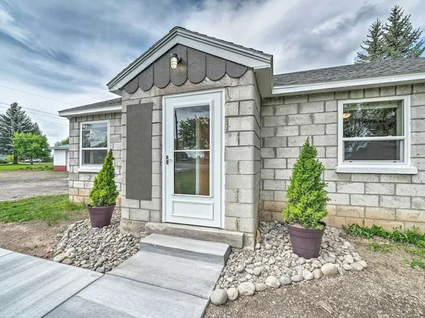 923 S 3 E, Saint Anthony, ID 83445