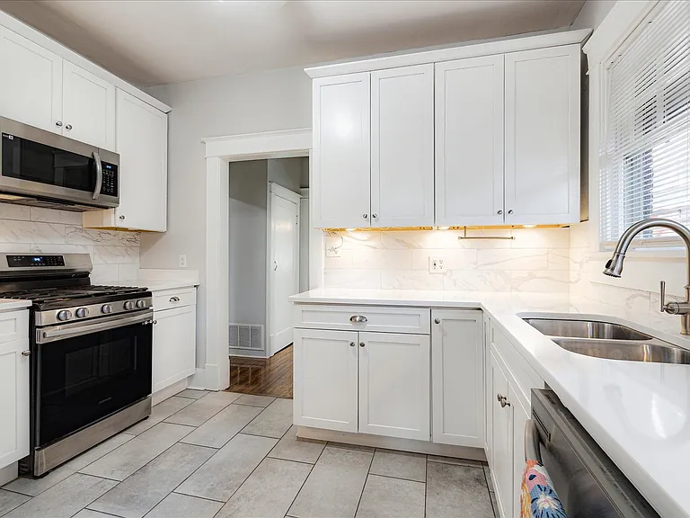 920 N Barksdale St — Photo 14