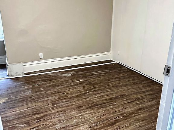 5th image of 303 S Negley Ave APT 5