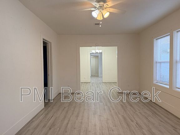 2nd image of 3014 Rosalie St