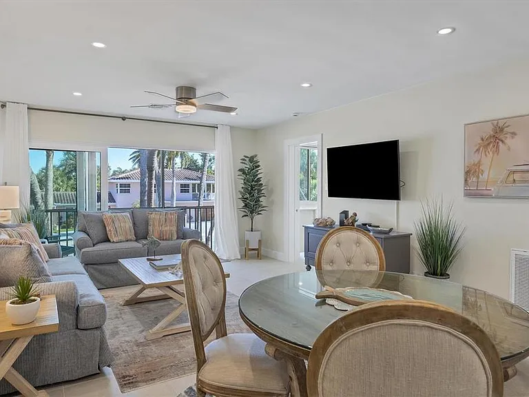 500 S Washington Dr #6B — Photo 12