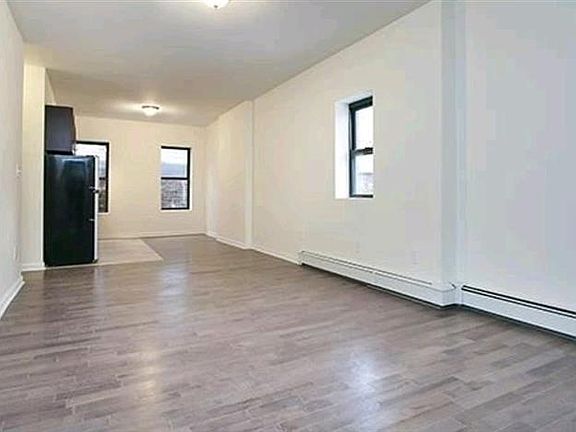 2nd image of 187 E 117th St APT 3