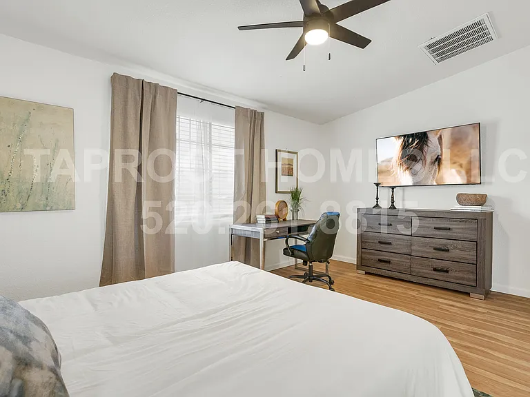 730 E Lester St #1 — Photo 15