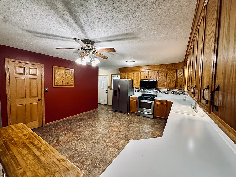 1120 Boone St — Photo 15