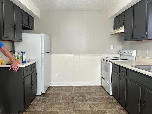 5th image of 1013 S 4th St #3-3-1013