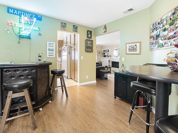 5th image of 8023 Pinot Noir Ct
