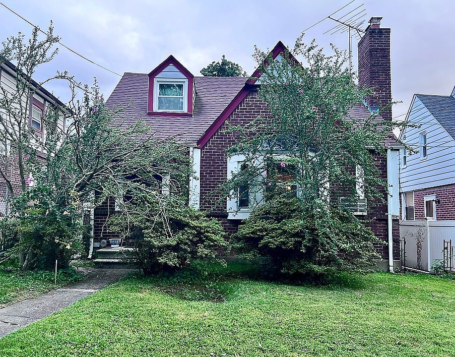 1st image of 8222 168th St