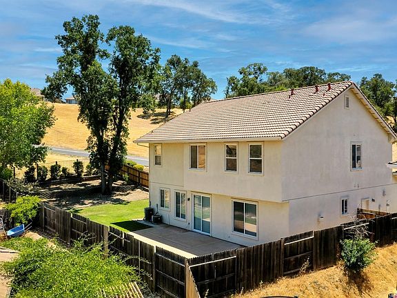 3rd image of 205 Gold Nugget Dr