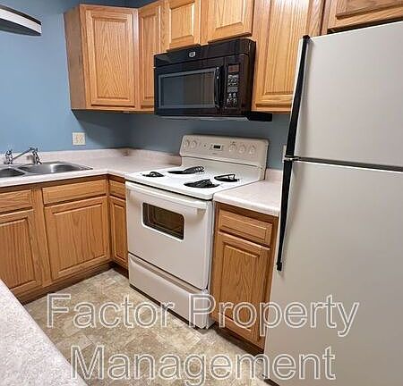 3rd image of 418 Allan Ave APT 1