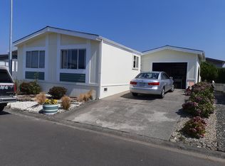 30 Sunshine Way, Eureka, CA 95503