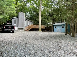 344 Scotch Pine Dr, Pocono Summit, PA