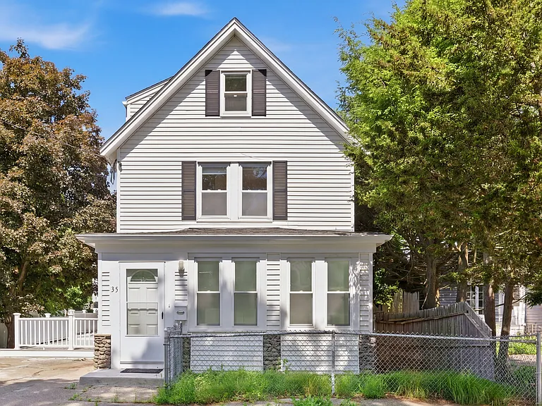 35 Williams St — Photo 1