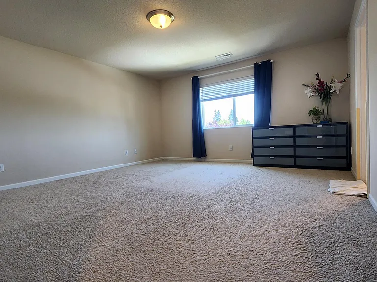 5028 NE 126th Ave — Photo 16