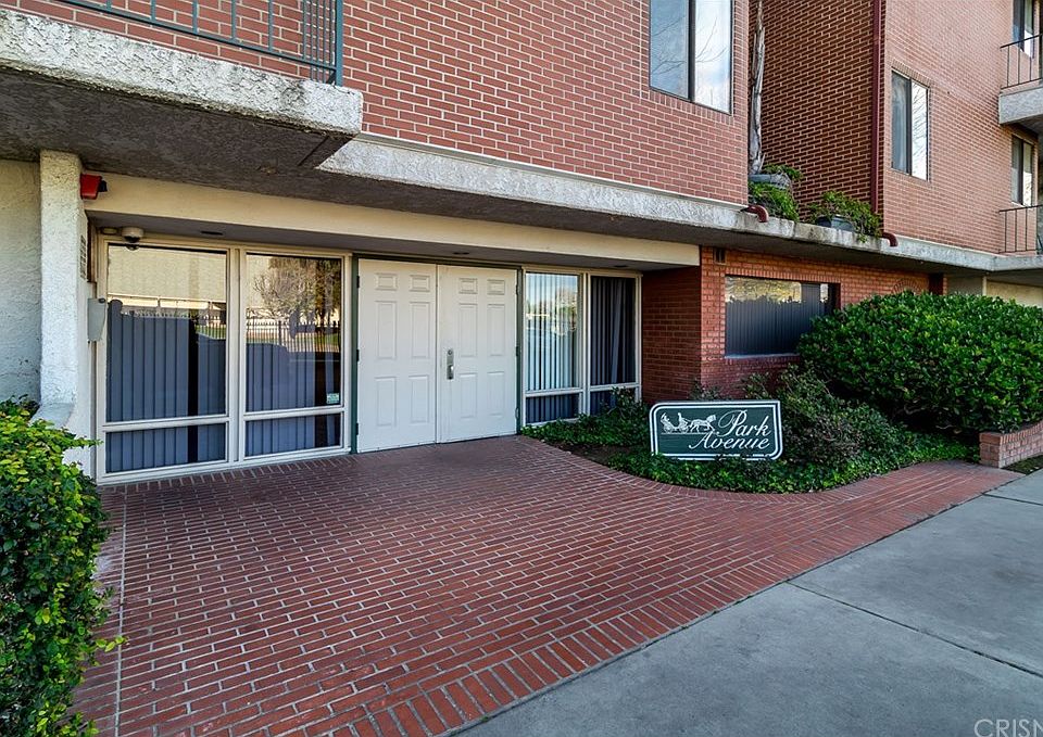 1st image of 7211 Cozycroft Ave Unit 23