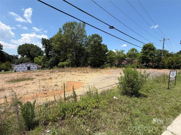 2990 Dale Earnhardt Blvd, Kannapolis, NC 28083
