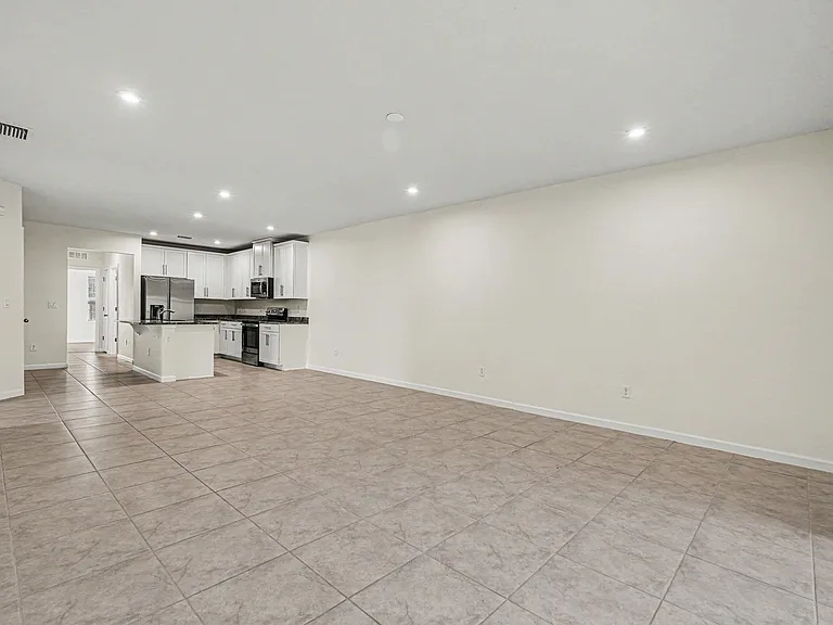 18267 Turning Leaf Cir — Photo 9