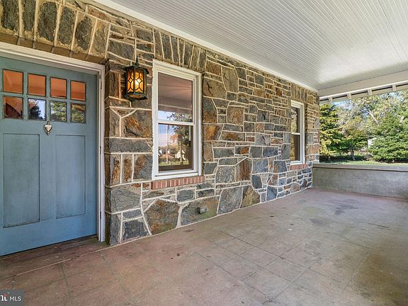4th image of 2903 Cub Hill Rd