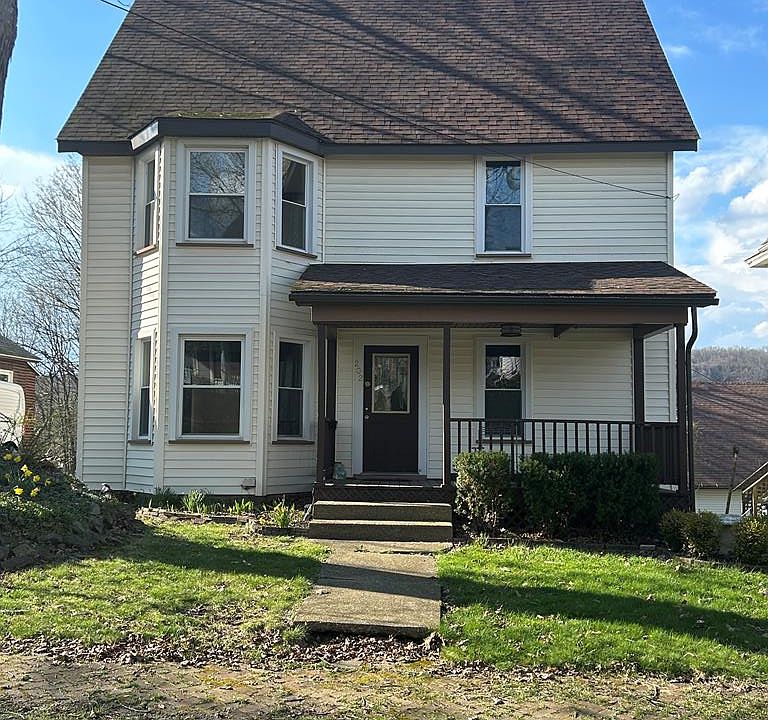 1st image of 202 W 4th St