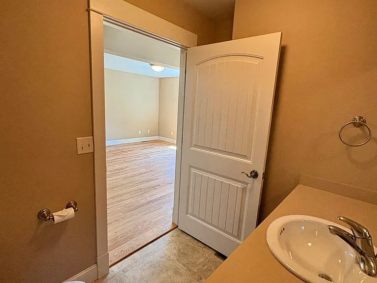 1126 N 15th Ave #201-208 — Photo 8