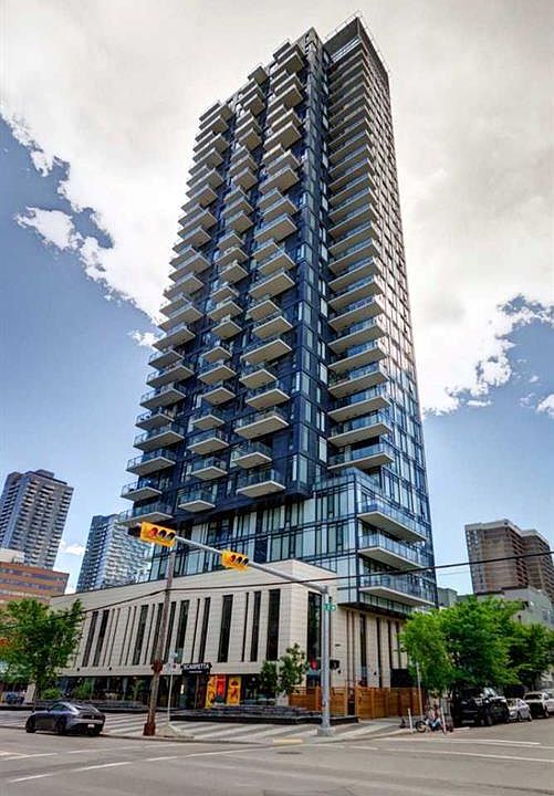 1st image of 1010 W 6th St SW #3005