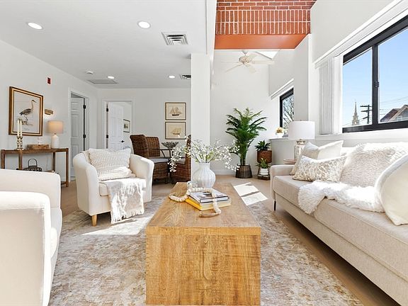 4th image of 58 Merrimac St APT 2-5