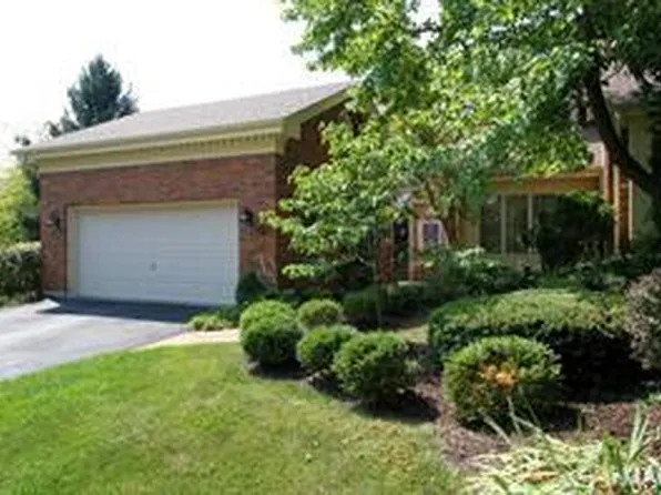 13330 Fairfield Square Dr, Chesterfield, MO 63017