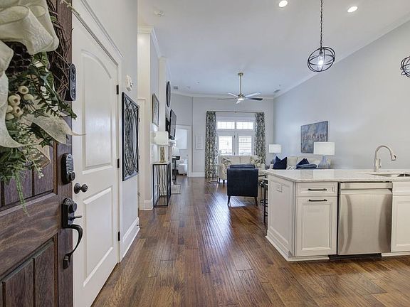 5th image of 1 E 3rd Ave Unit 313