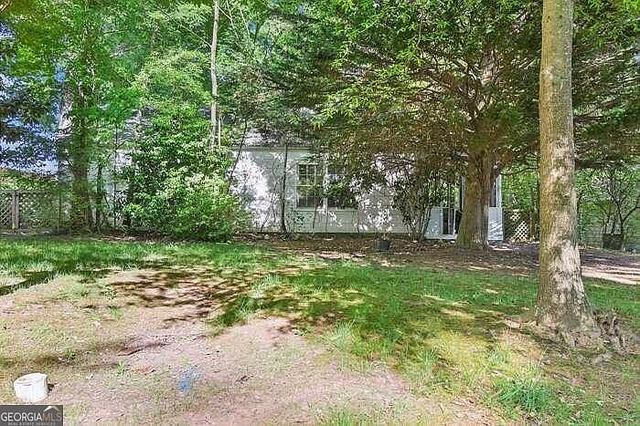 1st image of 109 Jackson Cir SE