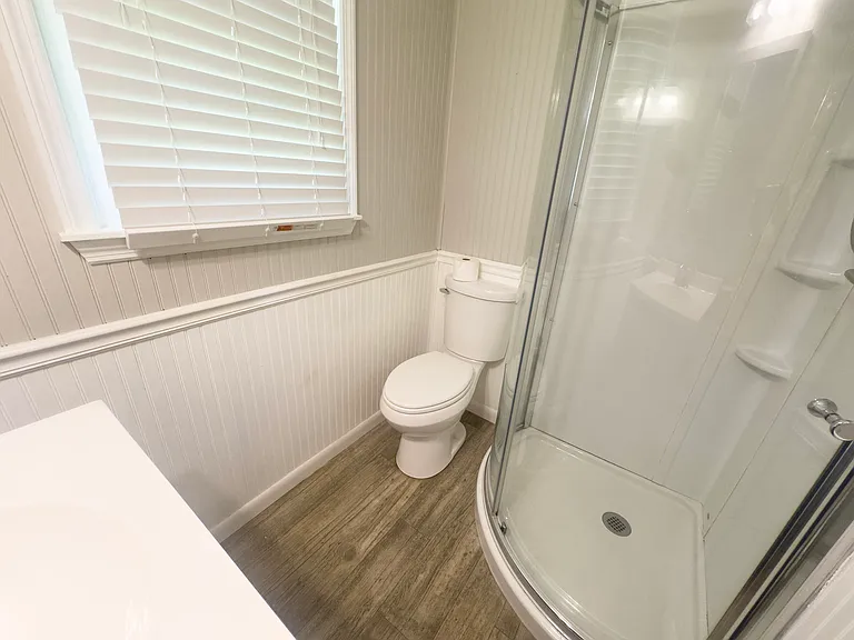 111 Florence St — Photo 7