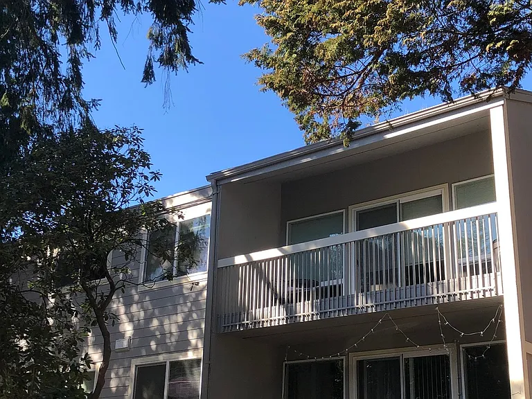 Twin Cedars Apartments — Photo 3