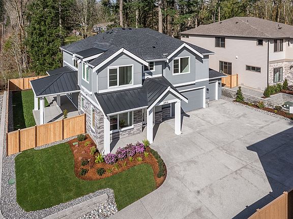 3,775 sq.ft. home with 3-car garage and level-entry front door