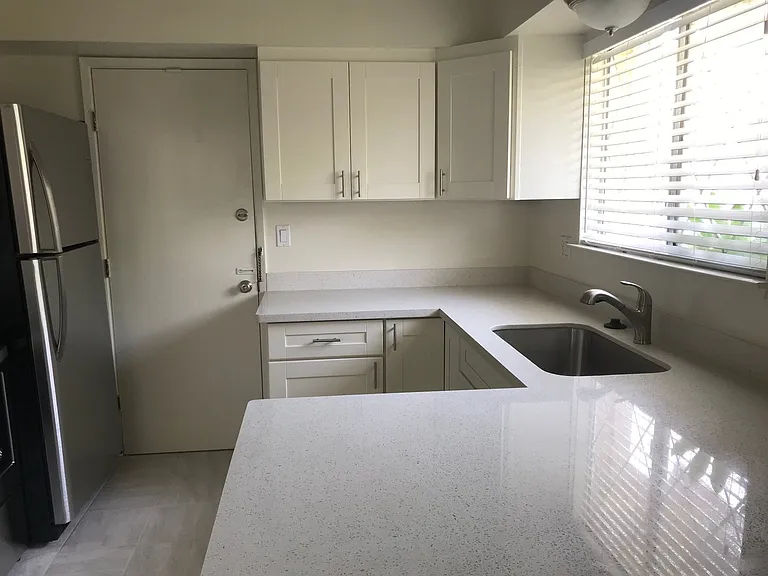 Newhall 2724-26 — Photo 1