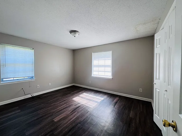 1121 S Cooper St #2 — Photo 6