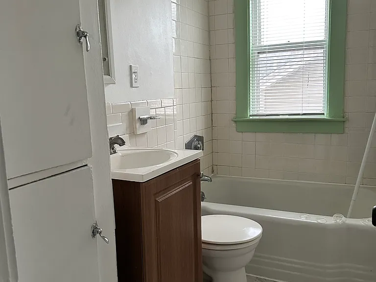 274 Amherst St #11 — Photo 4