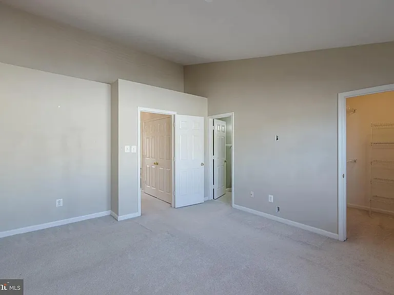 2424 Wheat Meadow Cir #2424 — Photo 21