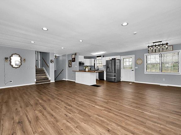 4th image of 319 Peaceful Acres Rd