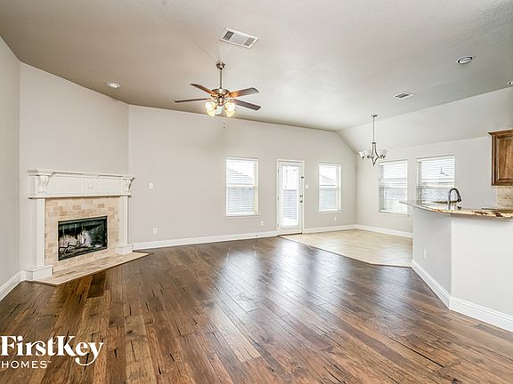 3rd image of 3704 Ann Arbor Ln