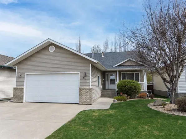 90 W Alberts Close, Red Deer, AB T4R 3J7