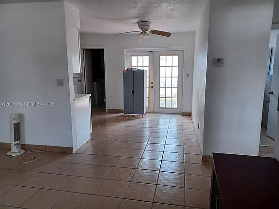 3rd image of 1701 SW 70th Ave